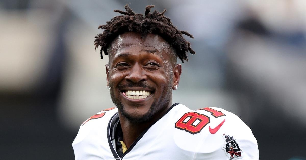 Antonio Brown Net Worth: How the NFL Star Faced Financial Challenges Leading to -$3 Million